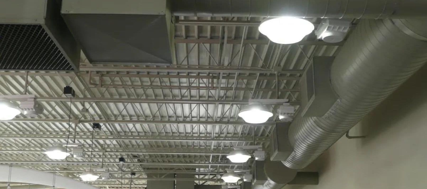 air ducts on the ceiling of a commercial business
